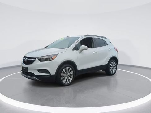 Used 2019 Buick Encore Preferred AWD/4WD image 4