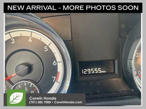 Used 2018 Dodge Grand Caravan SXT image 1