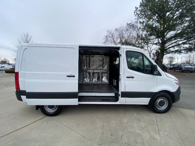 Used 2022 Mercedes-Benz Sprinter 2500 image 6