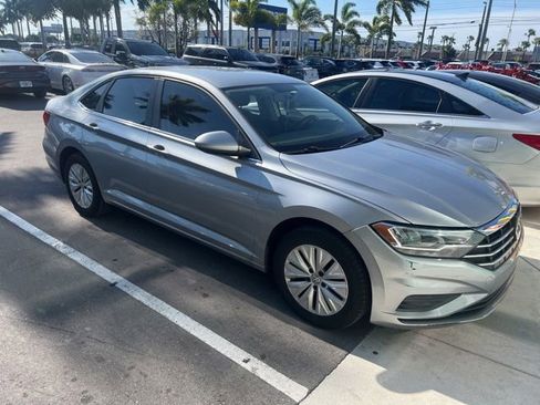 Used 2019 Volkswagen Jetta S w/ Driver Assistance Package FWD image 3