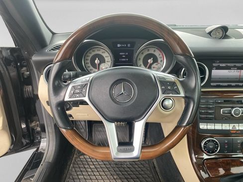 Used 2013 Mercedes-Benz SLK 350 image 11