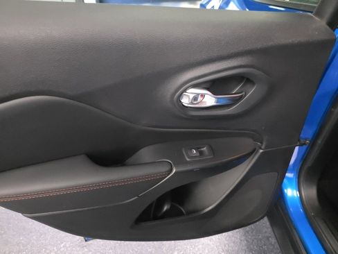 Used 2022 Jeep Cherokee Trailhawk w/ Sun, Sound & Nav Group image 24