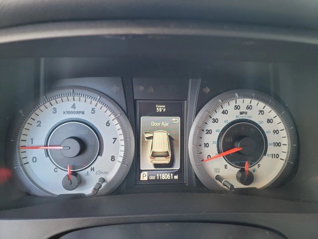 Used 2015 Toyota Sienna SE FWD image 11