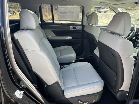 New 2025 Hyundai Santa Fe Calligraphy image 15