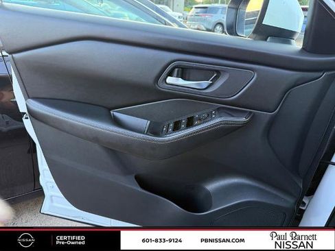 Certified 2024 Nissan Rogue SV image 22