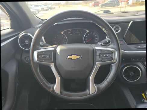 Used 2020 Chevrolet Blazer LT image 16