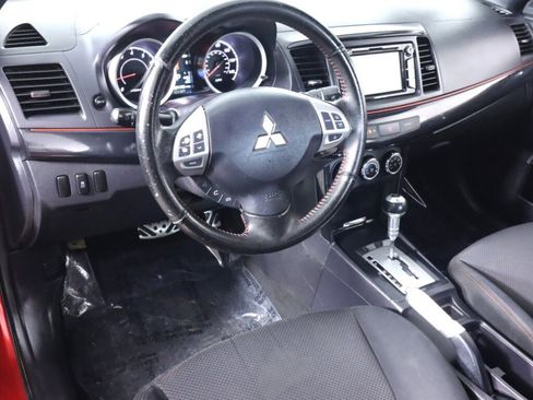 Used 2017 Mitsubishi Lancer LE image 9