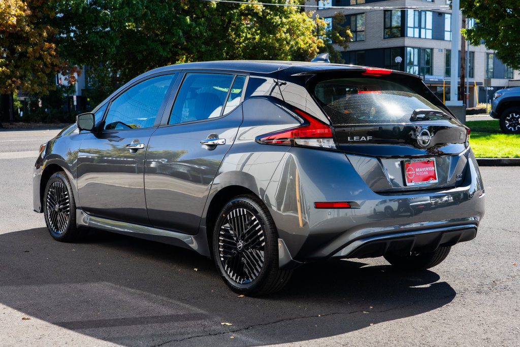 Used 2025 Nissan Leaf SV Plus FWD image 4