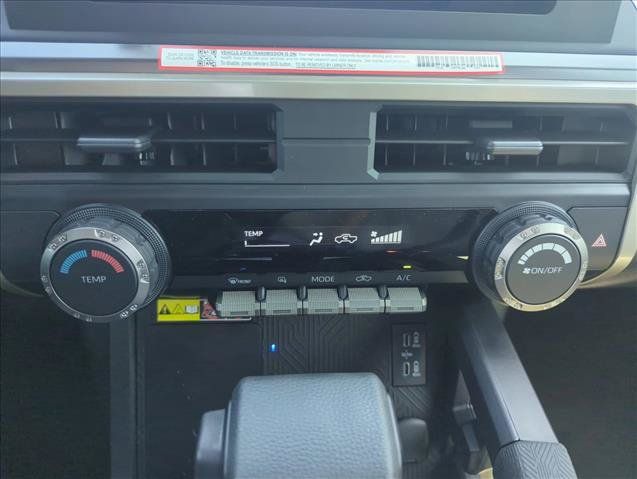 Certified 2026 Toyota Tacoma SR5 AWD/4WD image 18