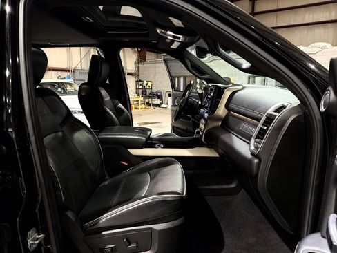Used 2019 RAM 2500 Laramie AWD/4WD image 26