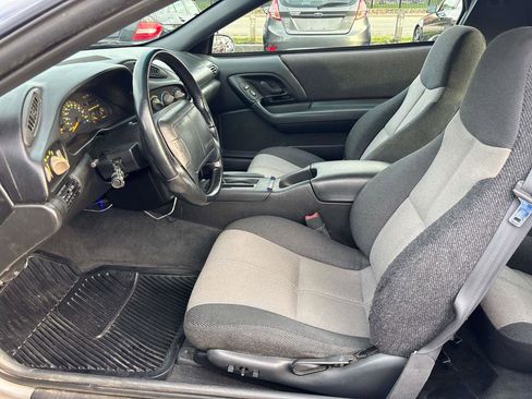 Used 1993 Chevrolet Camaro LT image 8
