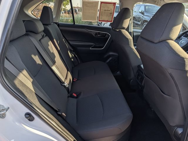 Used 2024 Toyota RAV4 LE AWD/4WD image 26