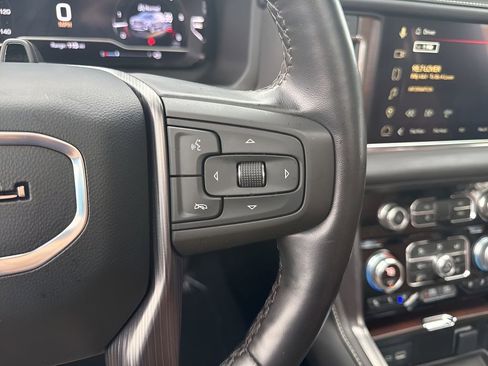 Used 2023 GMC Yukon XL Denali Ultimate w/ LPO, Floor Liner Package AWD/4WD image 30