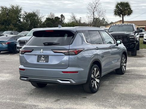 New 2026 Mitsubishi Outlander SEL FWD image 5