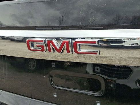 Used 2024 GMC Yukon SLE AWD/4WD image 32