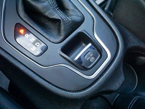 Used 2021 Jeep Cherokee Latitude Lux 80th Anniv w/ Quick Order Package 26U 80TH FWD image 23