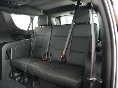 Used 2021 GMC Yukon XL Denali w/ Denali Premium Package AWD/4WD image 41
