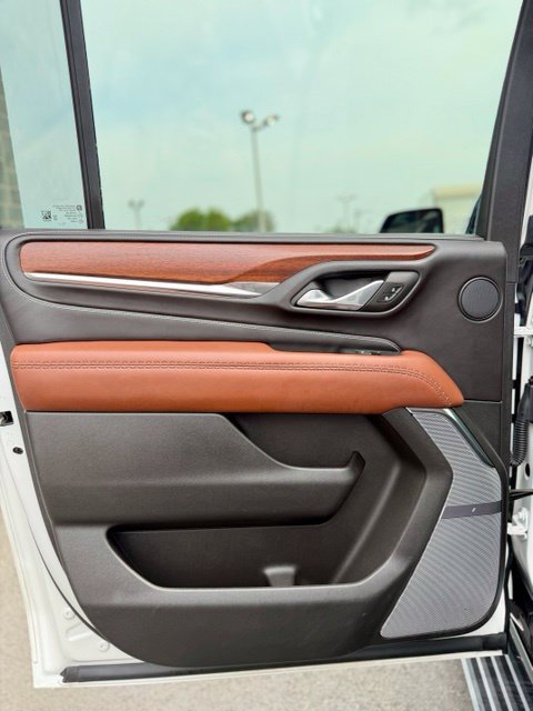 Certified 2024 GMC Yukon XL Denali Ultimate AWD/4WD image 27
