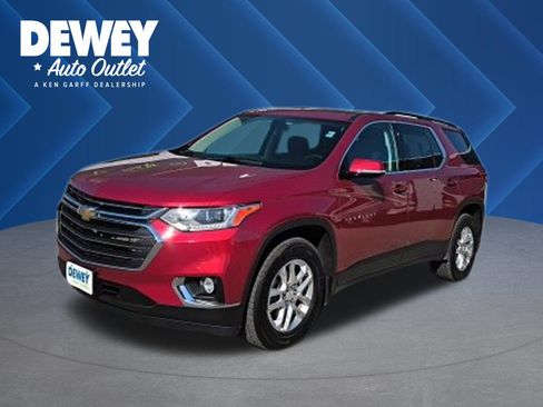 Used 2020 Chevrolet Traverse LT image 1