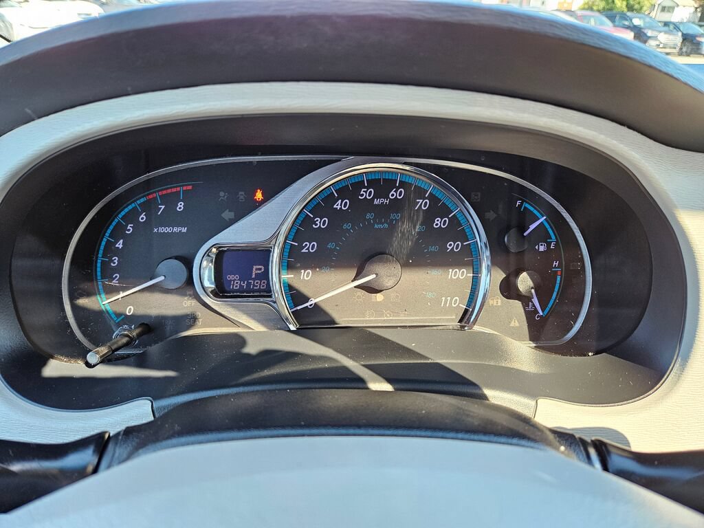 Used 2011 Toyota Sienna XLE w/ Premium Pkg FWD image 25