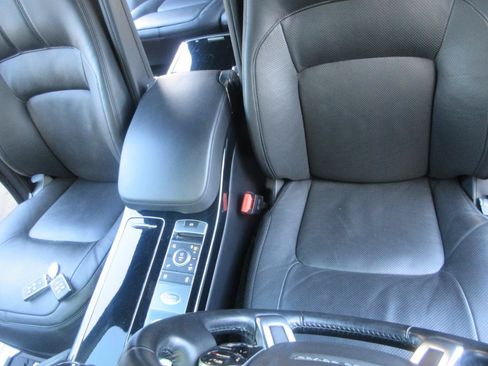 Used 2021 Land Rover Range Rover P525 Westminster Edition LWB AWD/4WD image 16