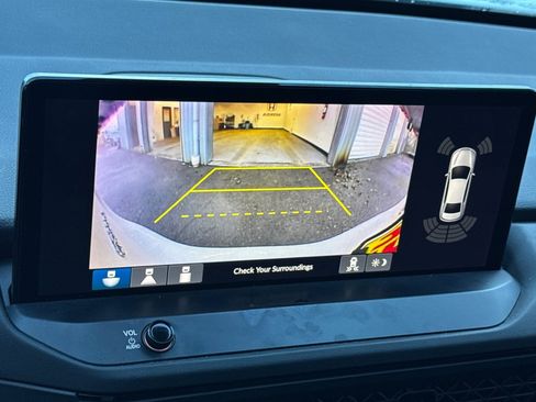 Used 2023 Honda Accord Touring image 18