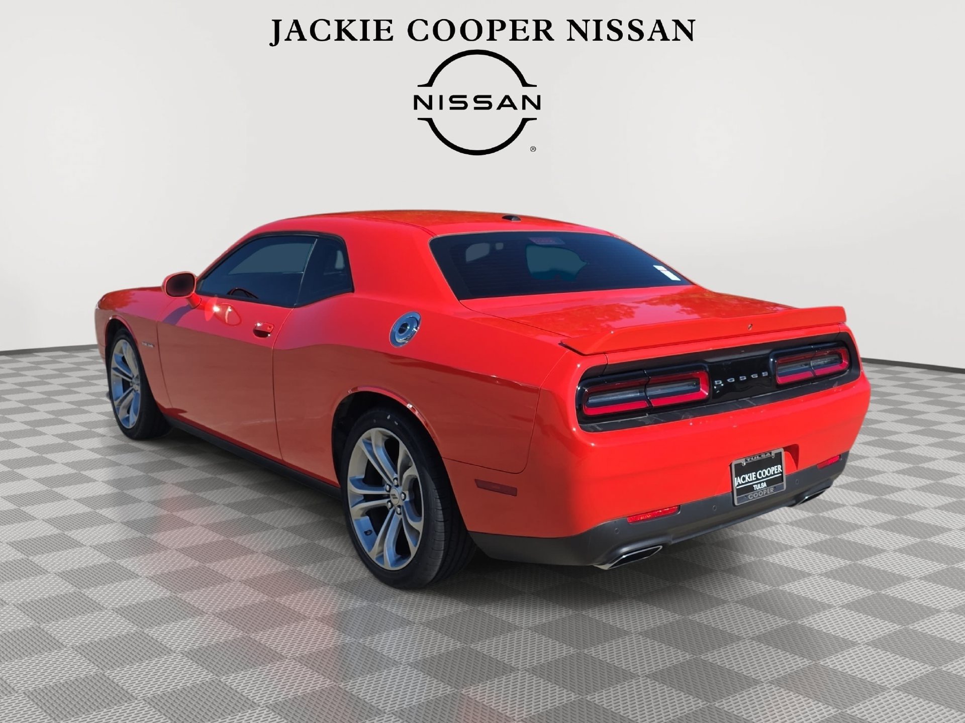 Used 2022 Dodge Challenger R/T RWD image 7