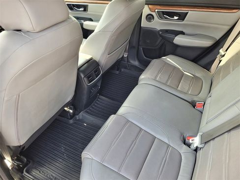 Used 2020 Honda CR-V Touring image 11