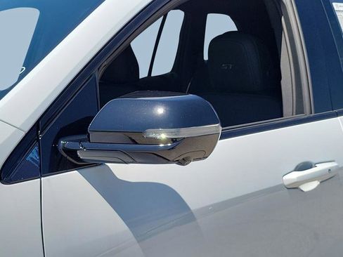 New 2026 Buick Enclave Sport Touring w/ Power Package FWD image 11