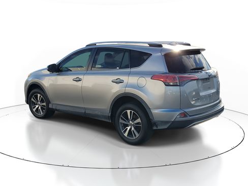 Used 2016 Toyota RAV4 XLE image 5