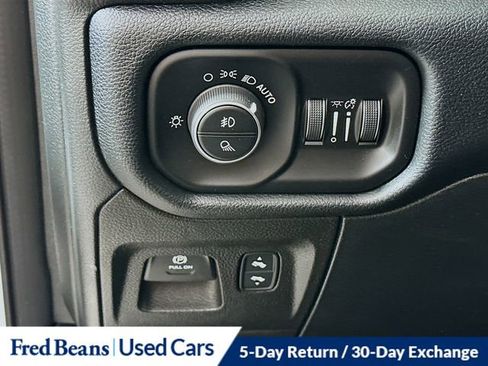 Used 2022 RAM 1500 Laramie AWD/4WD image 12