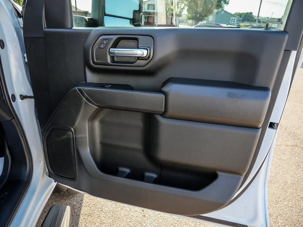 New 2026 Chevrolet Silverado 2500 Custom w/ Custom Value Package AWD/4WD image 20
