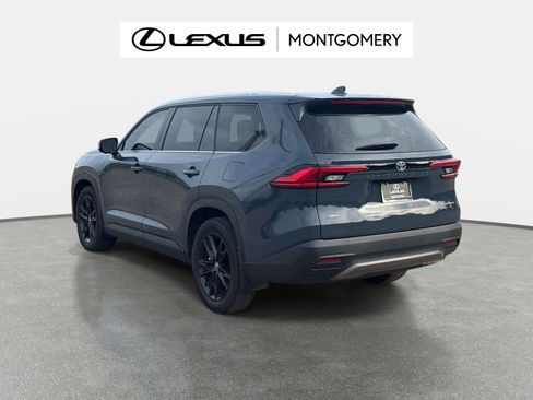 Used 2024 Toyota Grand Highlander AWD image 5