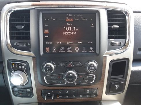 Used 2015 RAM 1500 Laramie w/ Convenience Group AWD/4WD image 21