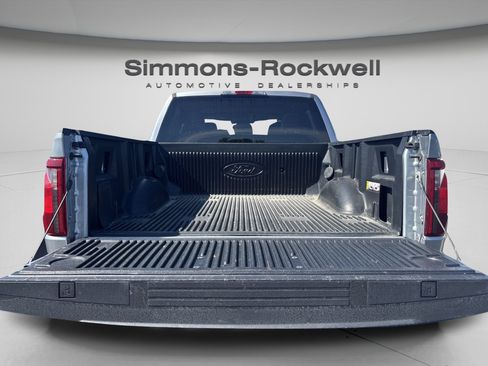 Used 2024 Ford F150 XLT AWD/4WD image 8