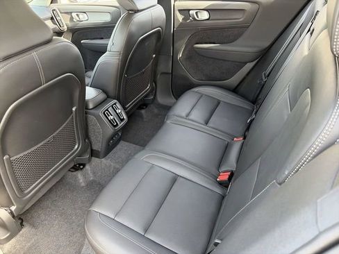 Certified 2025 Volvo XC40 B5 Plus w/ Protection Package Premier AWD/4WD image 15