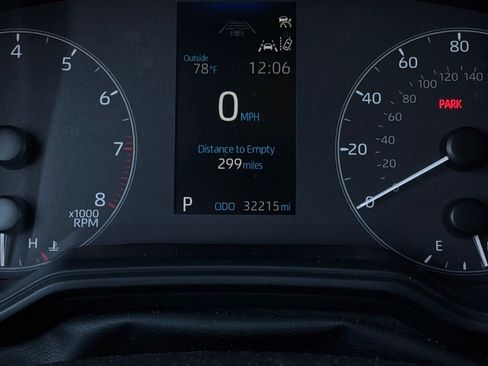 Used 2024 Toyota Corolla LE FWD image 34