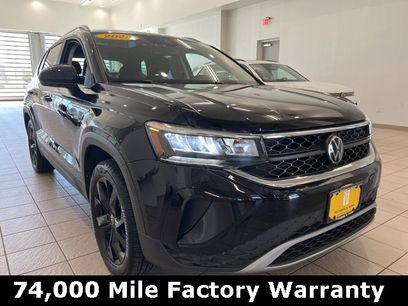 Certified 2023 Volkswagen Taos SE w/ Panoramic Sunroof Package