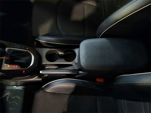 Used 2023 Kia Forte GT-Line image 14