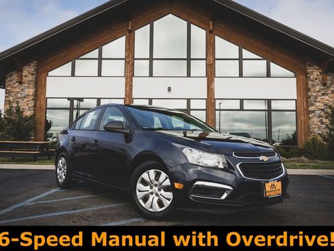 Used 2016 Chevrolet Cruze LS image 1