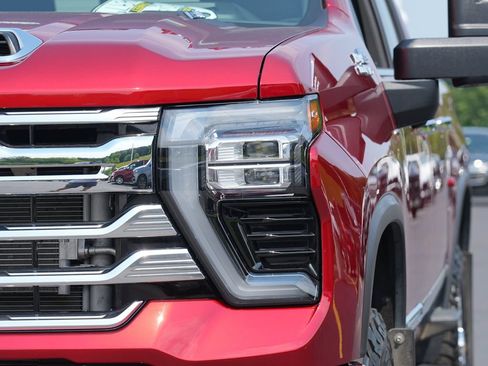 Certified 2024 Chevrolet Silverado 3500 High Country w/ High Country Premium Package AWD/4WD image 9