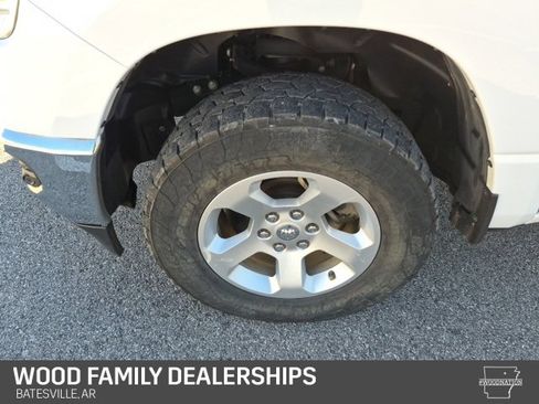 Used 2019 RAM 1500 Big Horn image 12