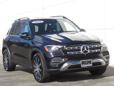 Used 2025 Mercedes-Benz GLE 350 4MATIC image 2