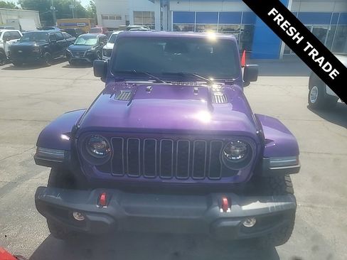 Used 2026 Jeep Gladiator Rubicon w/ Steel Power Dome Hood Package AWD/4WD image 2