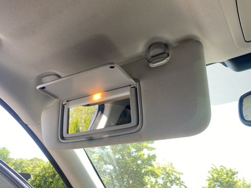 Used 2019 INFINITI Q50 Sport image 28