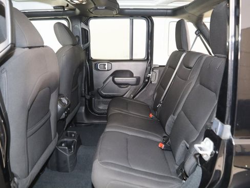 Used 2022 Jeep Wrangler Unlimited Sport image 42