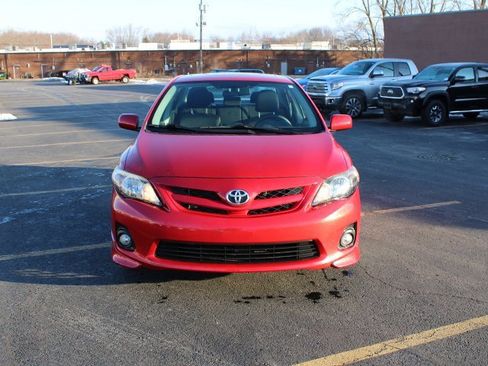 Used 2013 Toyota Corolla S w/ Premium Pkg image 3