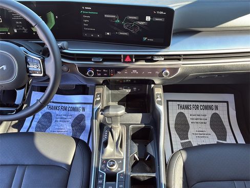 Used 2025 Kia Sorento EX image 29