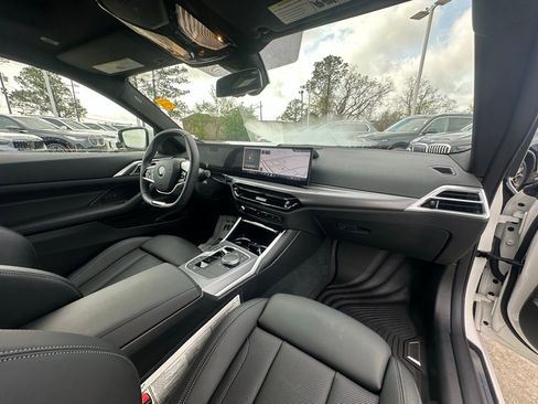 Certified 2026 BMW 430i Coupe w/ Parking Assistance Package image 27