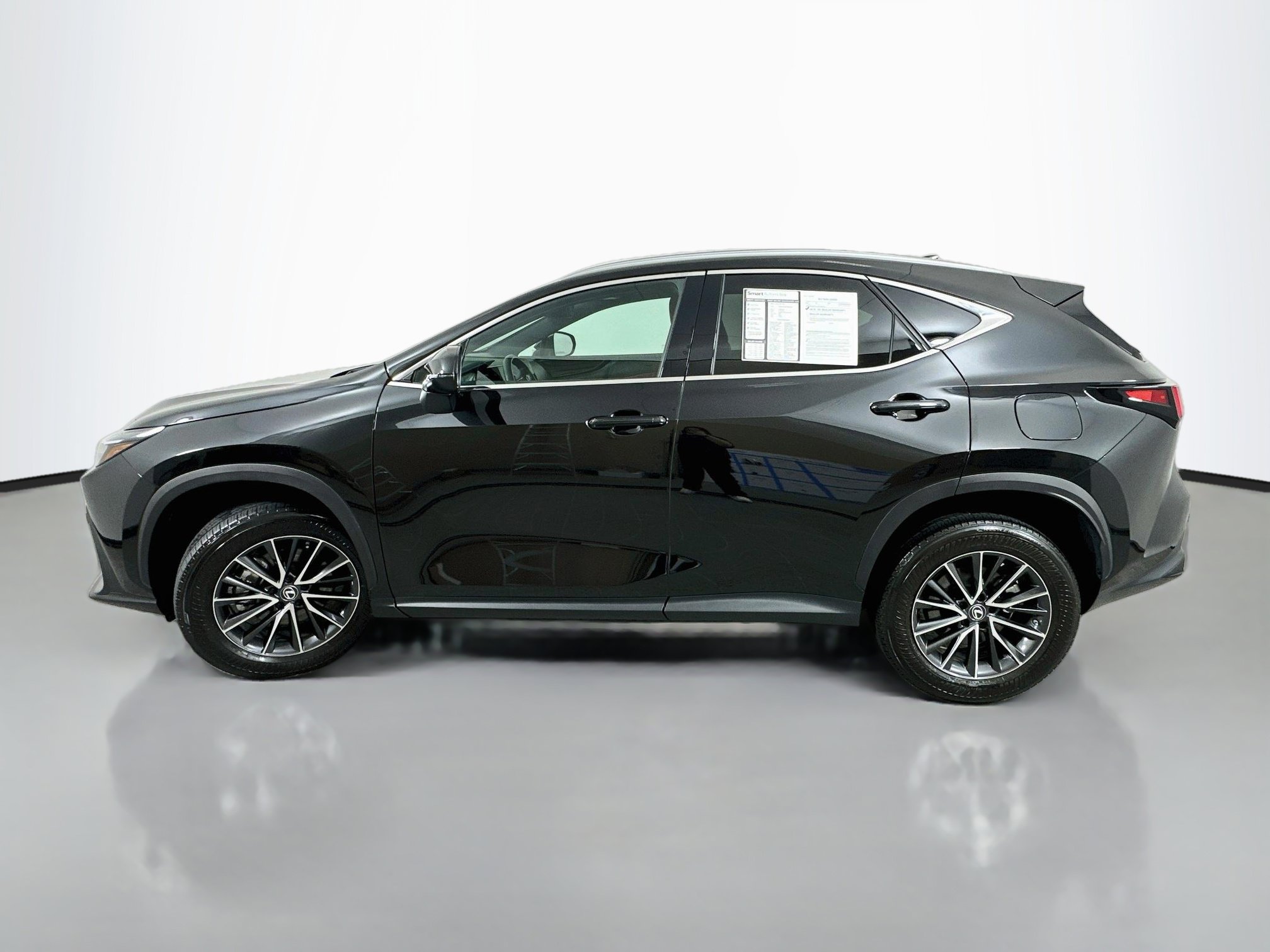 Used 2023 Lexus NX 250 AWD w/ Cold Area Package image 4